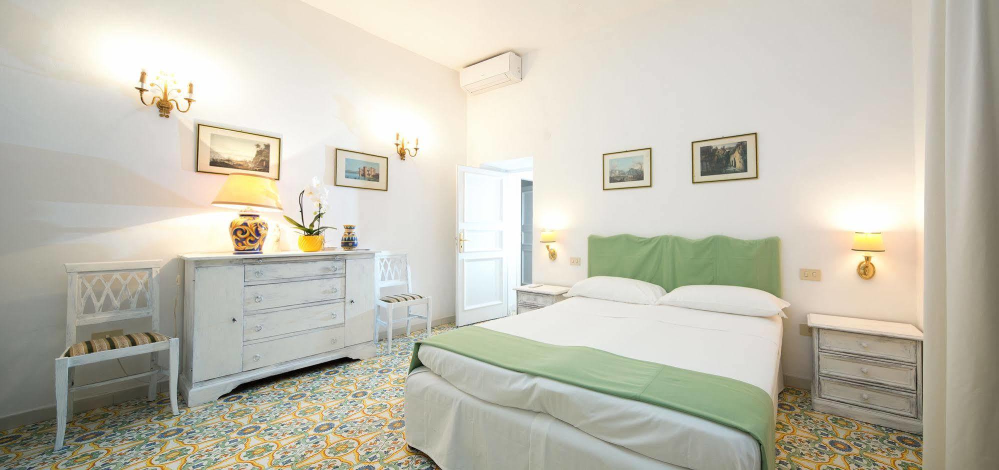 Marlin Guest House Capri Exterior photo