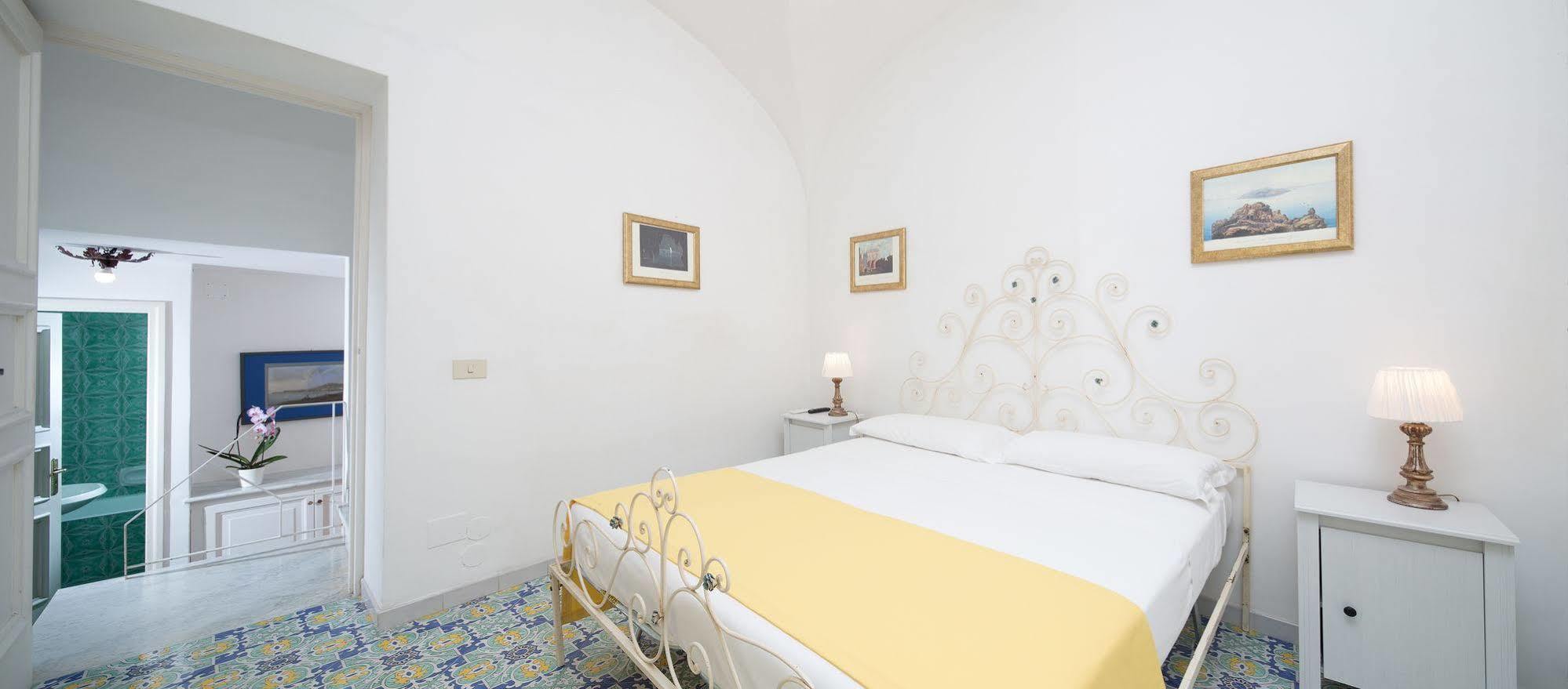 Marlin Guest House Capri Exterior photo